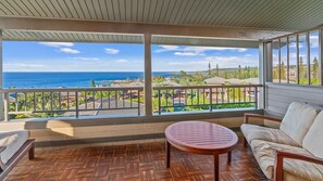 Kapalua Ridge Villas #922 - Covered Seating Lanai - Parrish Maui