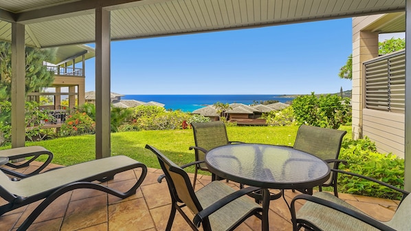 Kapalua Ridge Villas #1511 - Ocean View Covered Dining Lanai - Parrish Maui