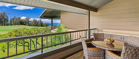 Kapalua Ridge Villas #2322 - Ocean View Covered Dining Lanai - Parrish Maui