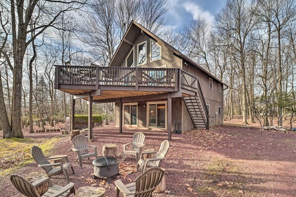 Lake Harmony Vacation Rental | 4BR | 2.5BA | Stairs Required | 2,100 Sq Ft