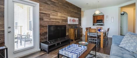 Living room and Dining Table