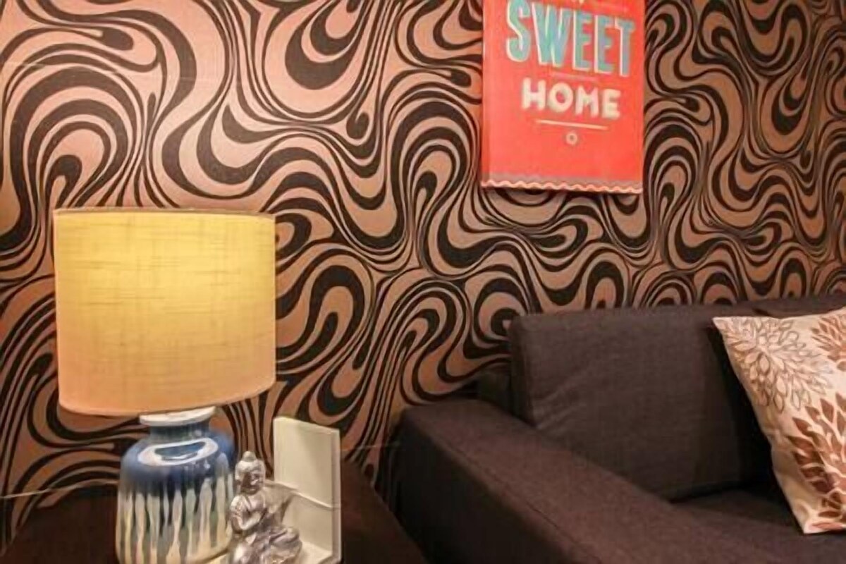 Arlington | Buddha | Lower Suite |Center|Clarendon