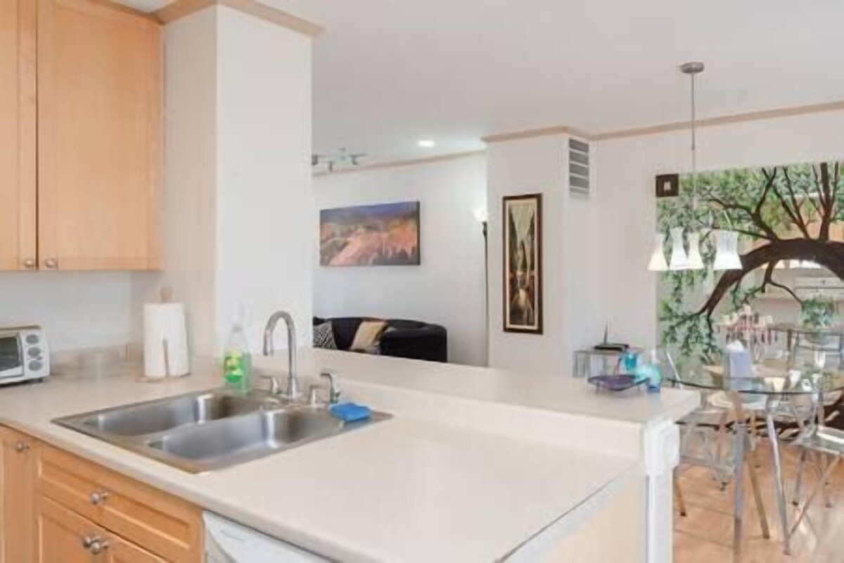 2 BR Practical Comfy 5min Metro 15min IAD 20min DC