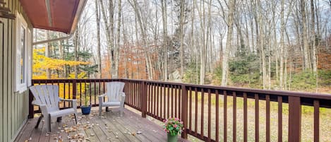 Killington Vacation Rental | 2BR | 1BA | Stairs Required | 750 Sq Ft