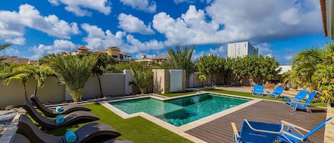Amazing 4BR 3BA Villa @ Palm Beach w/ NEW Pool (8642)