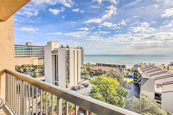 Myrtle Beach Vacation Rental | 1BR | 1.5BA | Step-Free Access | 559 Sq Ft