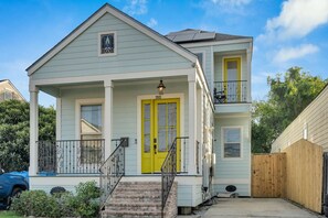 Beautiful newer home in quiet neighborhood