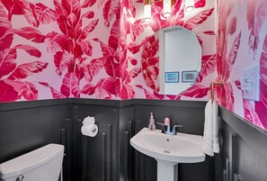 Downstairs half bath / powder room