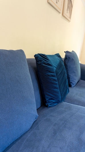 Living Room / Lounge
