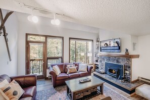 Home Decor, Fireplace, Indoors, Furniture, Living Room