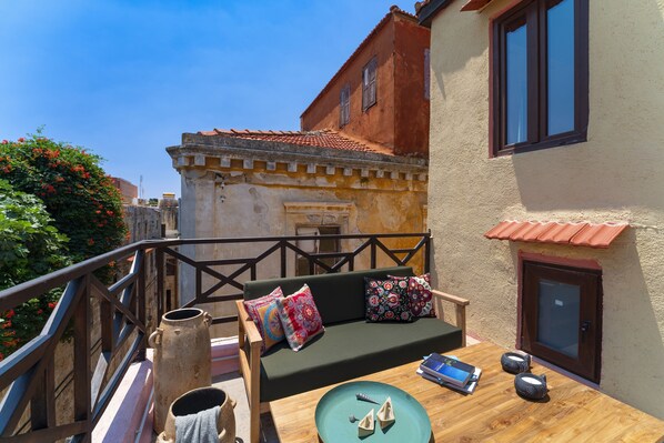 Terrace with views
Sitting Area
