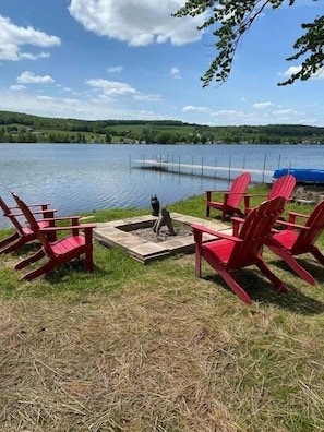 Fire pit on Lake front 