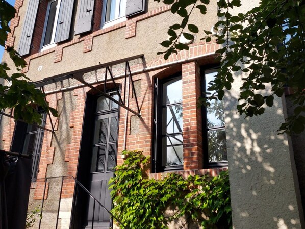 Exterior detail