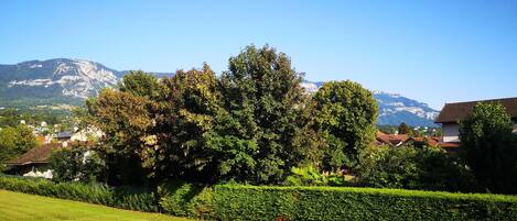 résidence-aix-parc-lac.com  Vue de la terrasse