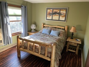 Queen size master bedroom