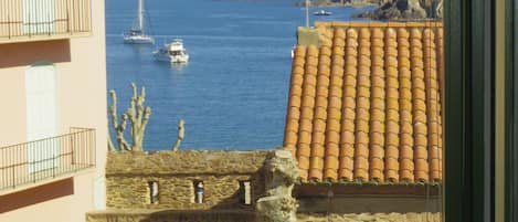 Vue sur mer depuis la chambre 1.