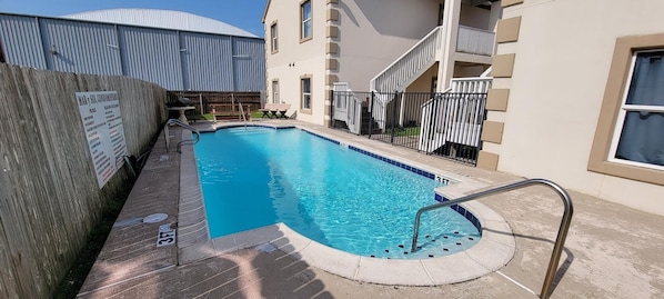 Pool, Water, Swimming Pool, Outdoors, Aerial View