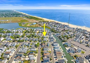 Easy walk to the beach and inlet, only 1+1/2 blocks to either