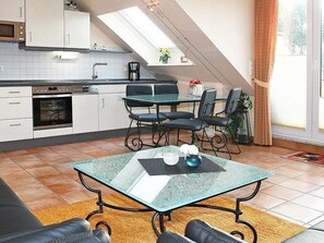 Offene Kueche mit Essbereich