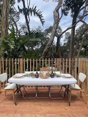 Outdoor dining