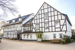Außenansicht Altes Bauernhaus