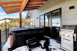 Private Patio With Custom Hot Tub And BBQ Gas Grill