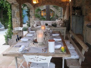 Outdoor dining