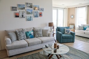 Comfy living area with lots of space for the whole family.