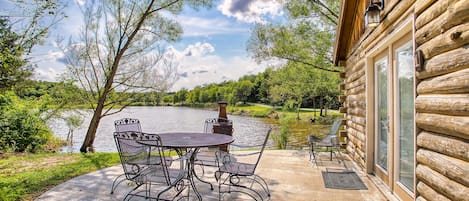 Patio overlooking Beaver Lake