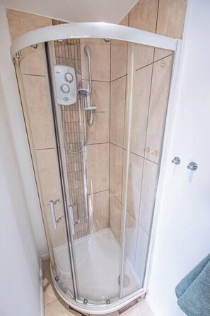 En-suite Shower room (1)