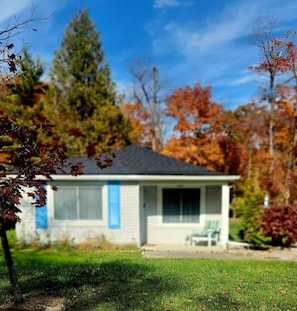 The fall colors in lexington are incredible! You will love visiting and enjoy a bonfire!