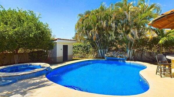Welcome to Altos del Flamingo 38