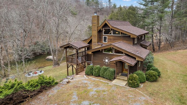Grandmas Riverside Getaway