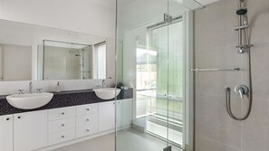 Ensuite off the master bedroom.