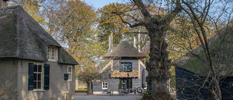 Außenseite Ferienhaus [Sommer]