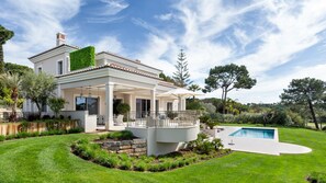 Luxury Six Bedroom Golf Front Villa  J195 - 3