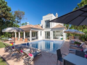 Superb 5 Bedroom Villa with Heated Pool - J185 - 2