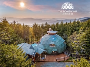 Welcome to our stunning geodesic dome nestled atop Snowshoe Mountain