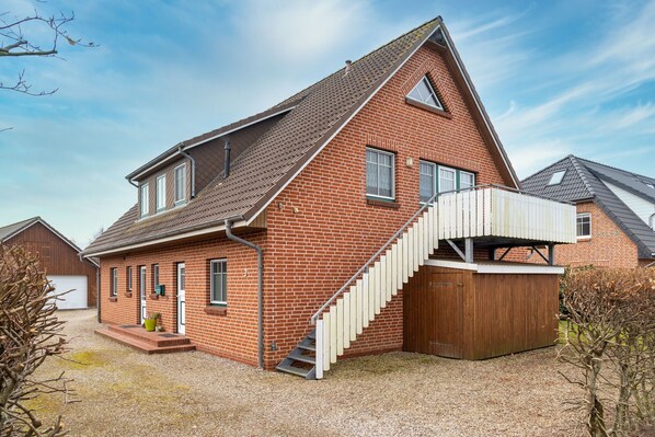 Holiday Home Exterior [summer]