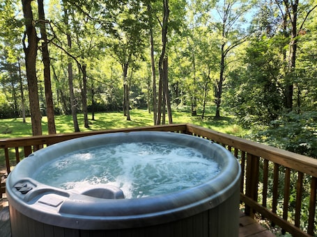 Bain à remous extérieur