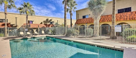 Fountain Hills Vacation Rental | 2BR | 2BA | Stairs Required for Access