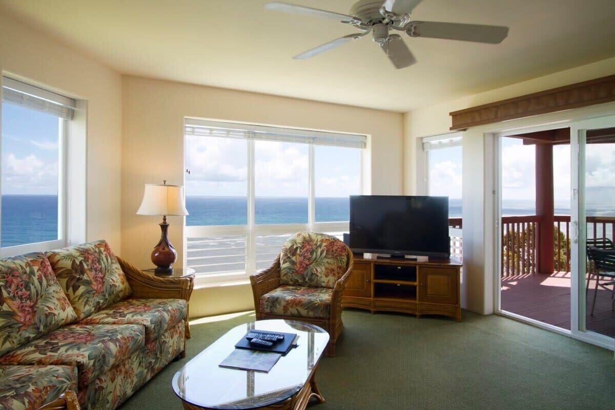 CW Shearwater Resort | 2BR/2BA King Balcony Suite