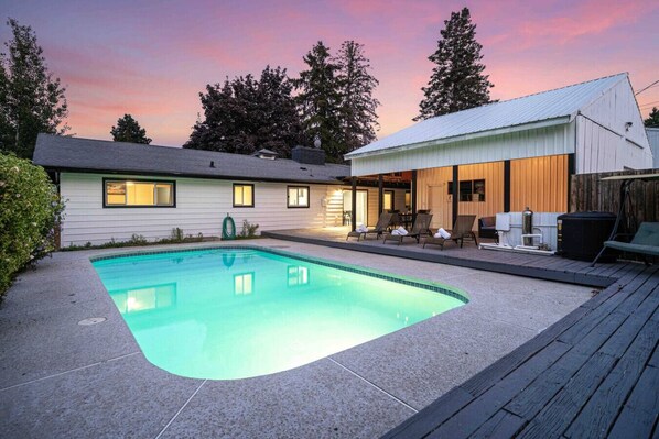 Pool