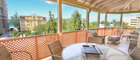 The spacious patio at Terraces 402