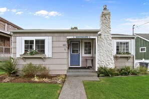 Main Entry at Sandpiper Cottage