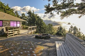 Back Deck at The Viewpoint