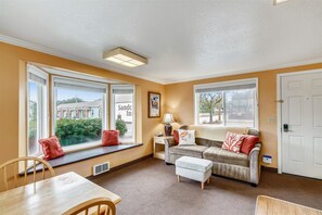 Main Living Area at Sandcastle 601