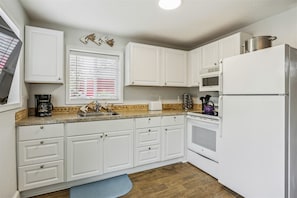 Kitchen at Lewis Loft