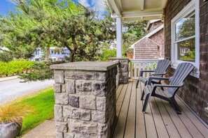 Rees Cottage Front Porch