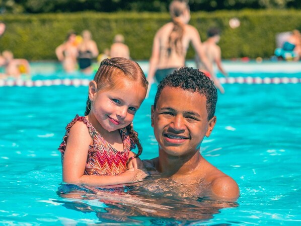 L'Eau, Photographier, Piscine, Bleu Azur, Plan D'Eau, Amusement, Loisir